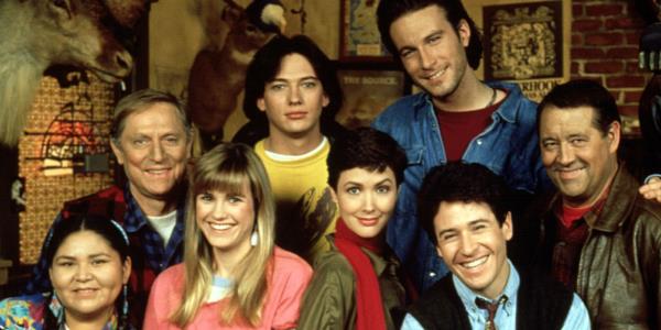 The cast of Northern Exposure together and smiling