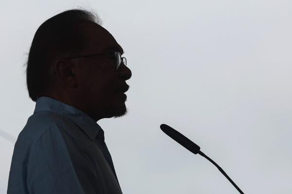 内阁改组的讨论加快了步伐